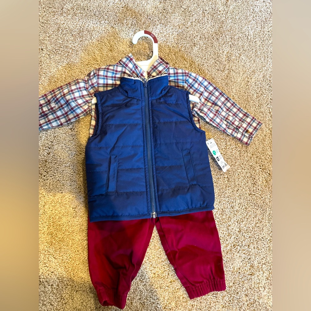NWT 🆕 three piece outfit for baby boy! 6 months